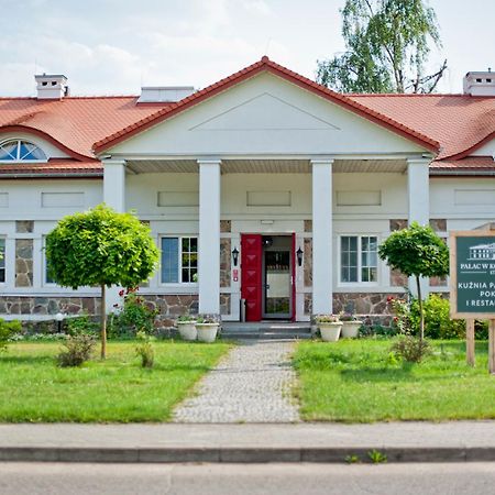 Kuznia Palacowa Korczew Exterior foto