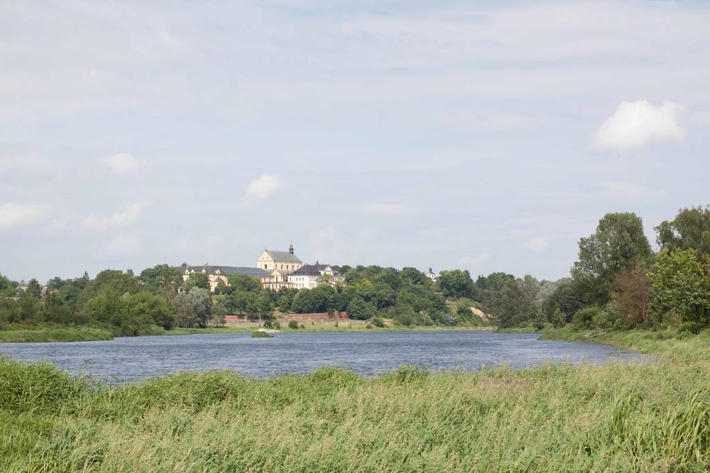 Kuznia Palacowa Korczew Exterior foto